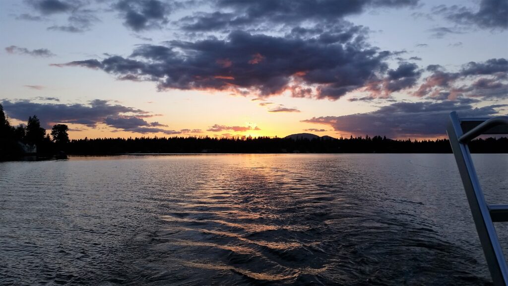 2016 Hayden Lake cruise sunset